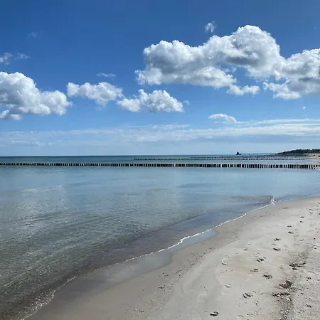 Holiday home Schwalbennest Zingst